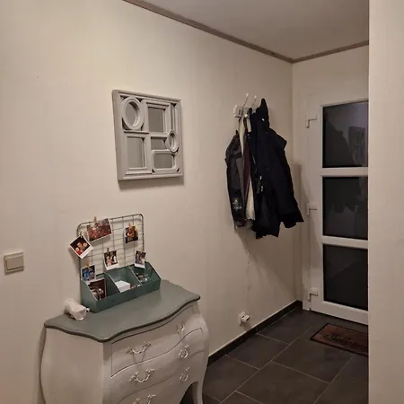 Au Calme A - Chez Ben Проживание в семье *